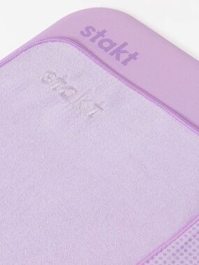 New STAKT Lavender Purple Hot Yoga Towel NWOT Grippy Microfiber 24 x 69